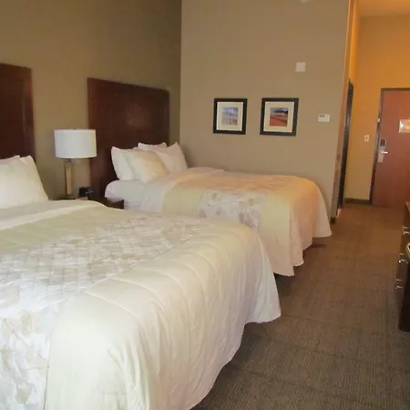 Heartland Inn And Suites