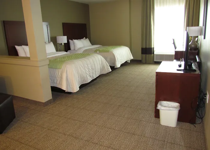 Hotel Heartland And