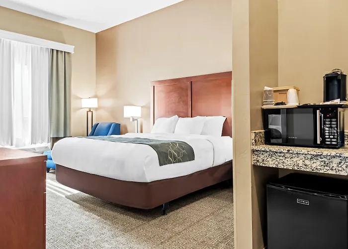 Heartland And Hotel 3*