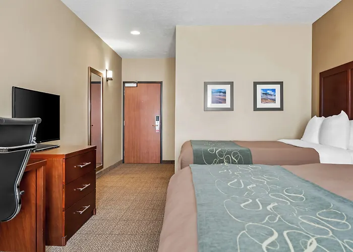 Hotel Heartland And 3*