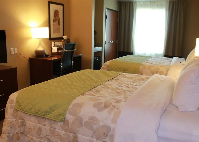 Hotel Heartland And