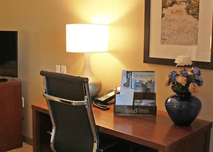 Hotel Heartland And 3*
