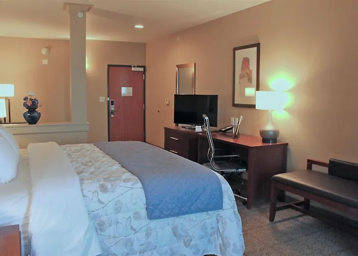 Heartland And Hotel 3*