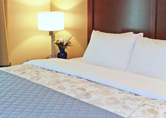 Hotel Heartland And Wheatland