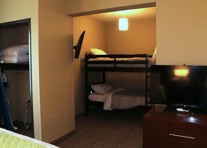 Heartland And Hotel 3*